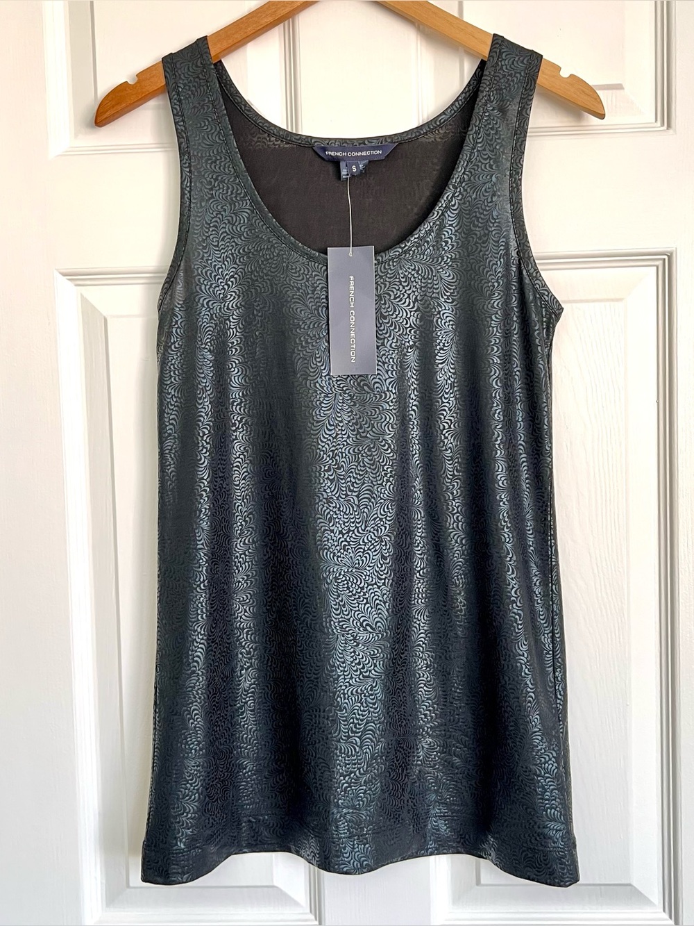 NEW $88 French Connection Dark Gray & Black Metallic Shimmer Print Tank Top S